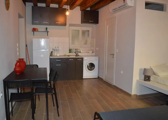 Διαμέρισμα Lemonia Old Town *